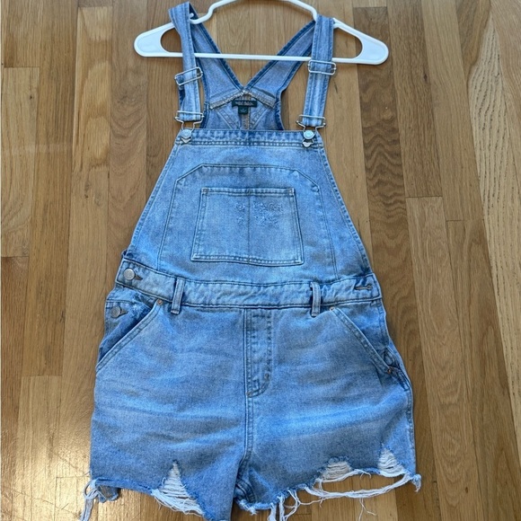 Wild Fable Denim Overall Shorts • Small • Distressed Light Wash - Picture 2 of 6
